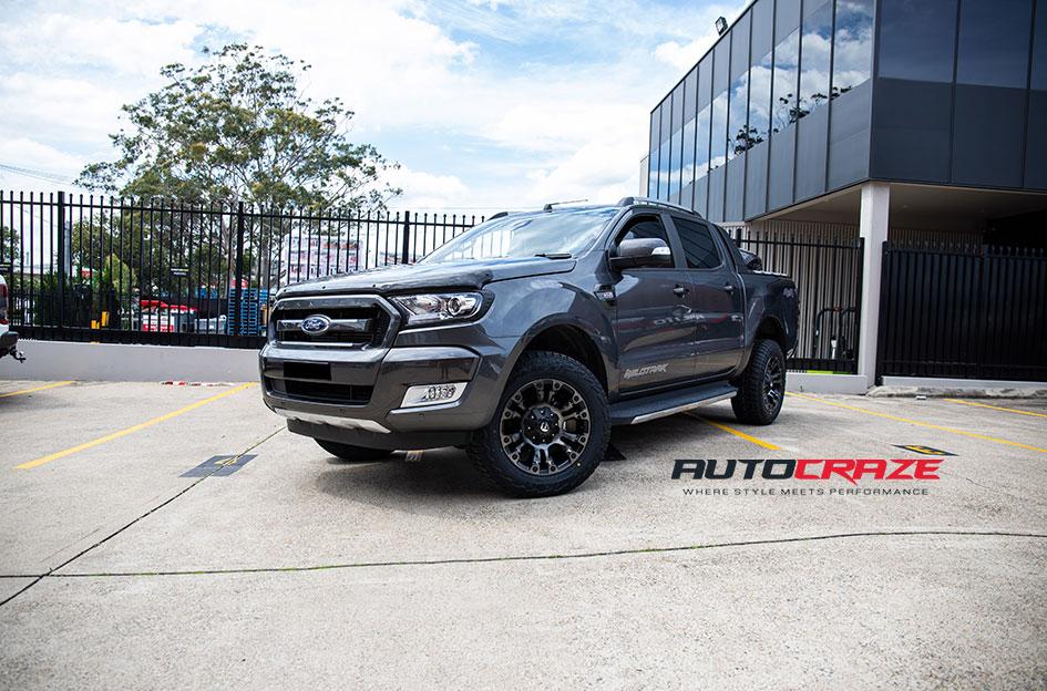 FORD-RANGER-VAPOR-BLACK-MACHINED-WITH-DARK-TINT
